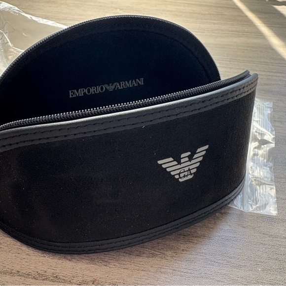 Emporio Armani Black Sunglasses Sleek Modern Design BRAND NEW - Picture 5 of 7